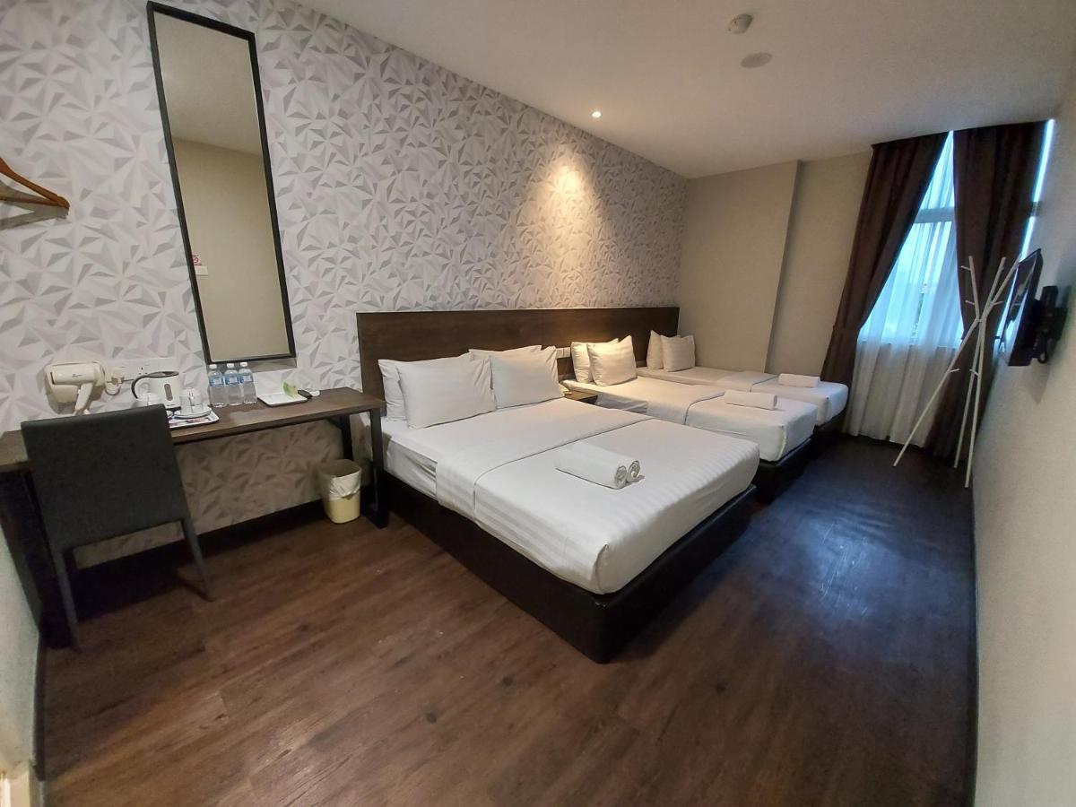 ג'והור בהרו Miico Hotel @ Mount Austin מראה חיצוני תמונה