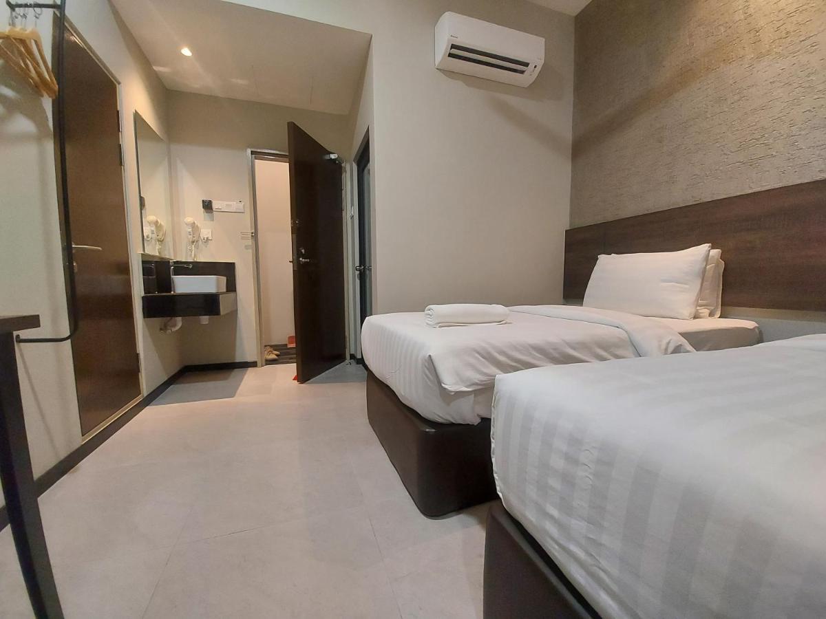 ג'והור בהרו Miico Hotel @ Mount Austin מראה חיצוני תמונה