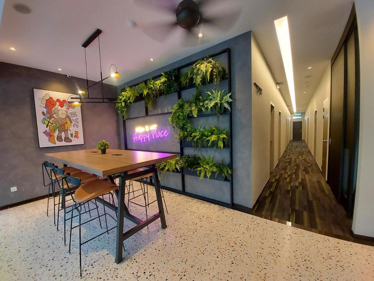 ג'והור בהרו Miico Hotel @ Mount Austin מראה חיצוני תמונה