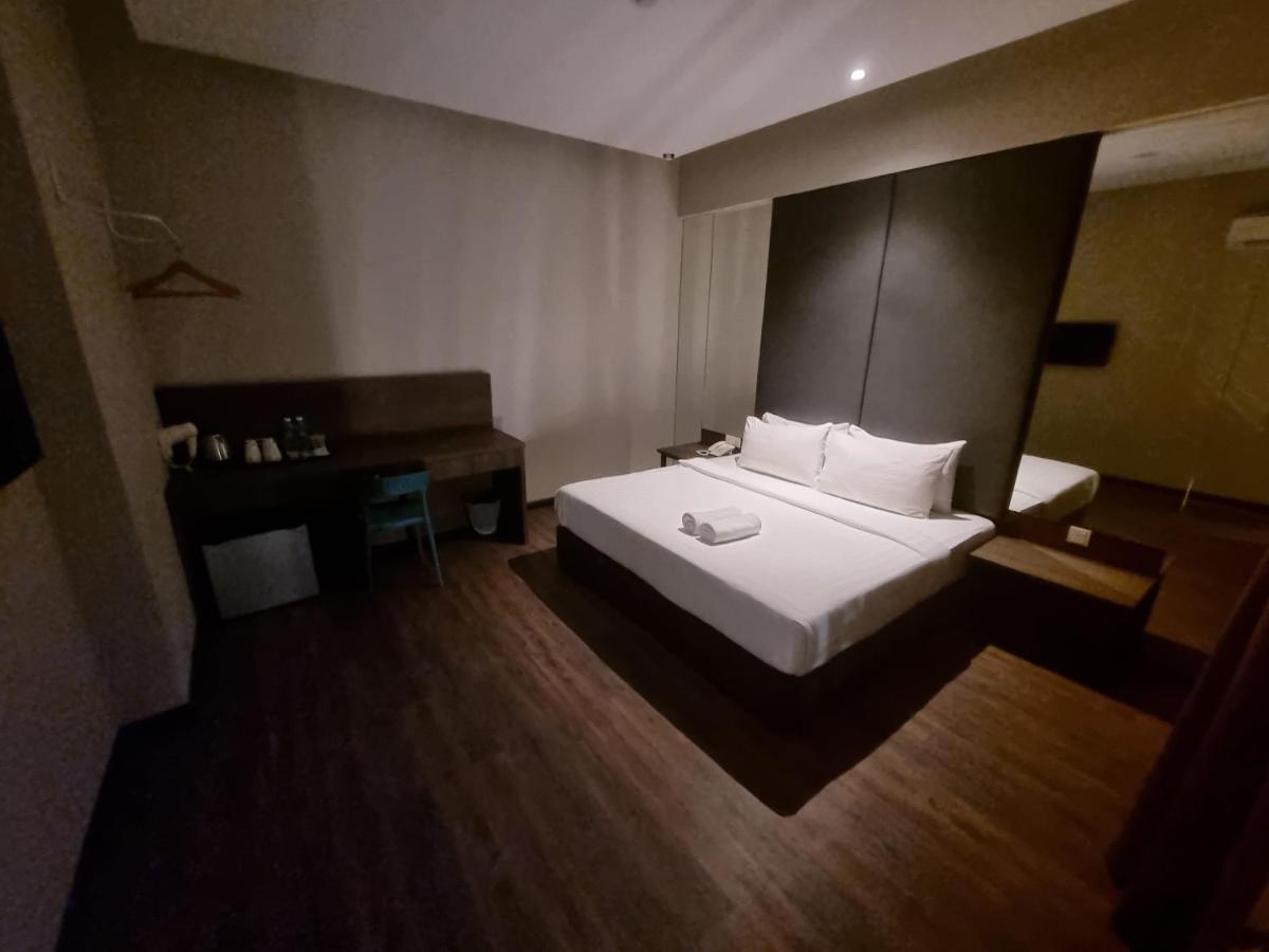 ג'והור בהרו Miico Hotel @ Mount Austin מראה חיצוני תמונה