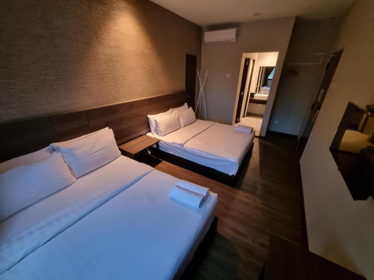 ג'והור בהרו Miico Hotel @ Mount Austin מראה חיצוני תמונה