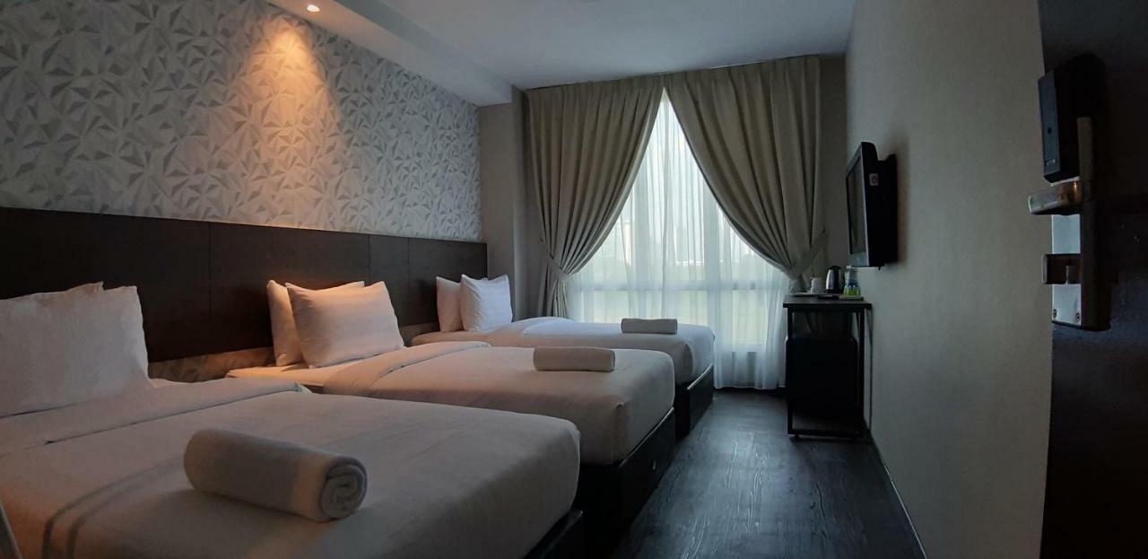 ג'והור בהרו Miico Hotel @ Mount Austin מראה חיצוני תמונה