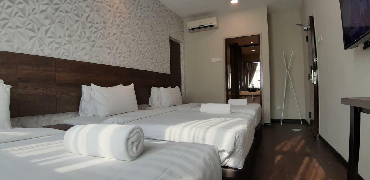 ג'והור בהרו Miico Hotel @ Mount Austin מראה חיצוני תמונה