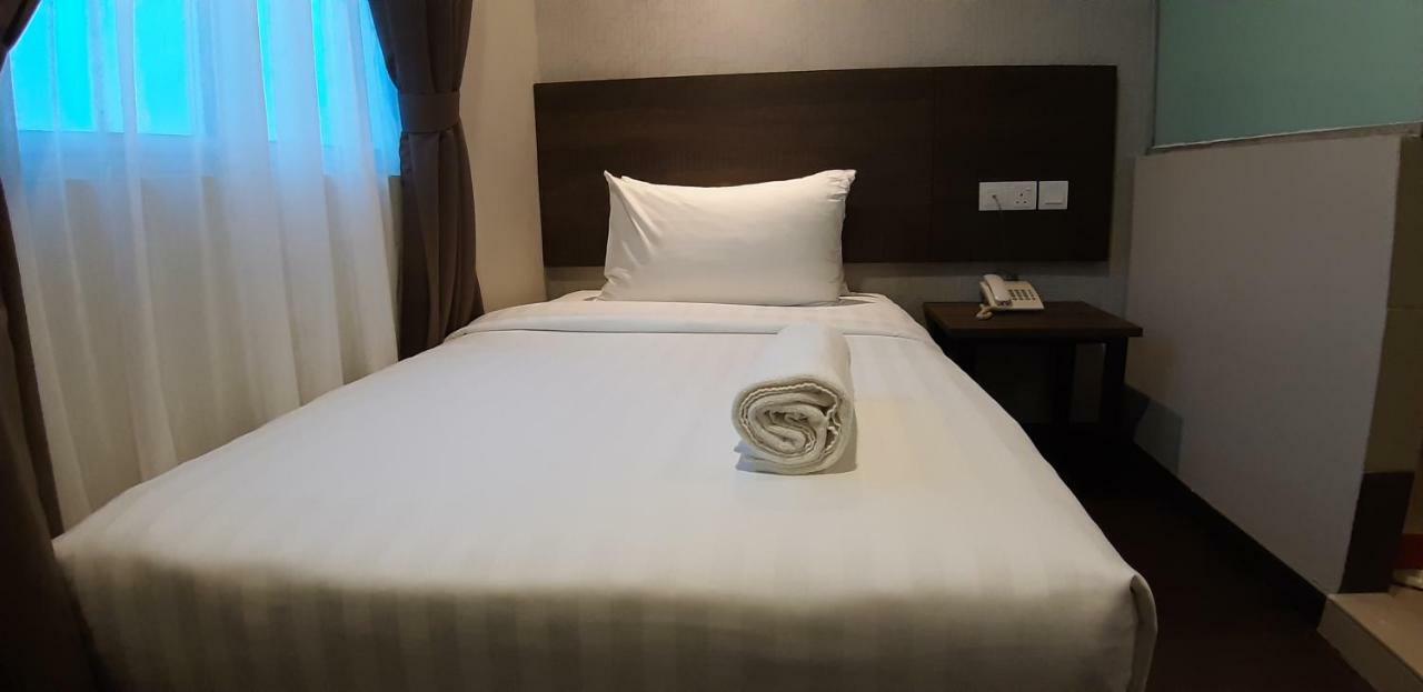 ג'והור בהרו Miico Hotel @ Mount Austin מראה חיצוני תמונה