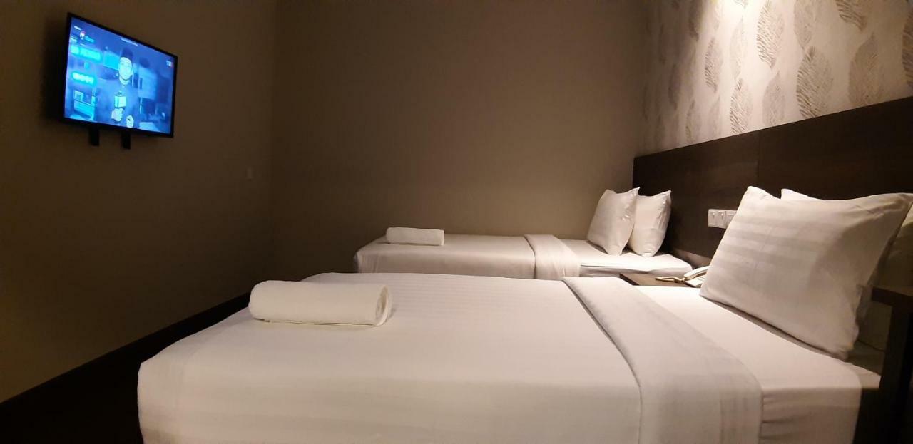 ג'והור בהרו Miico Hotel @ Mount Austin מראה חיצוני תמונה