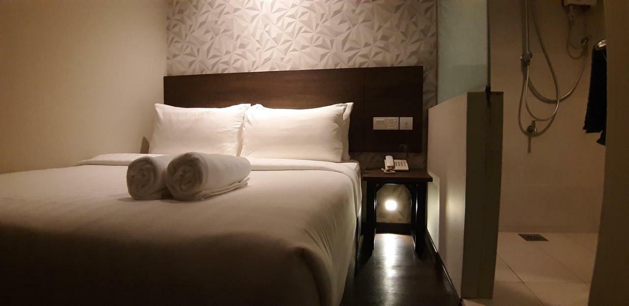 ג'והור בהרו Miico Hotel @ Mount Austin מראה חיצוני תמונה