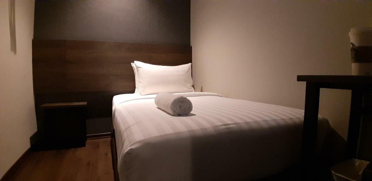 ג'והור בהרו Miico Hotel @ Mount Austin מראה חיצוני תמונה