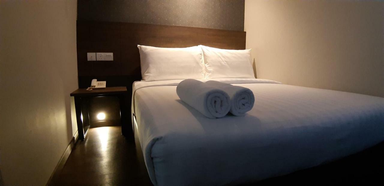 ג'והור בהרו Miico Hotel @ Mount Austin מראה חיצוני תמונה
