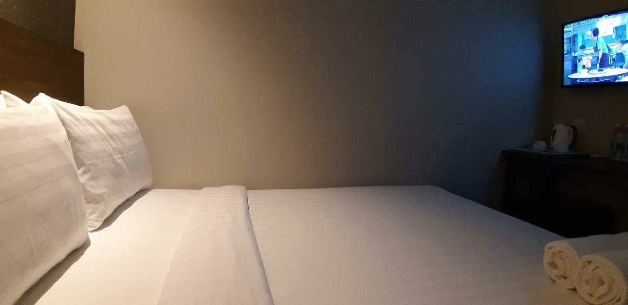 ג'והור בהרו Miico Hotel @ Mount Austin מראה חיצוני תמונה