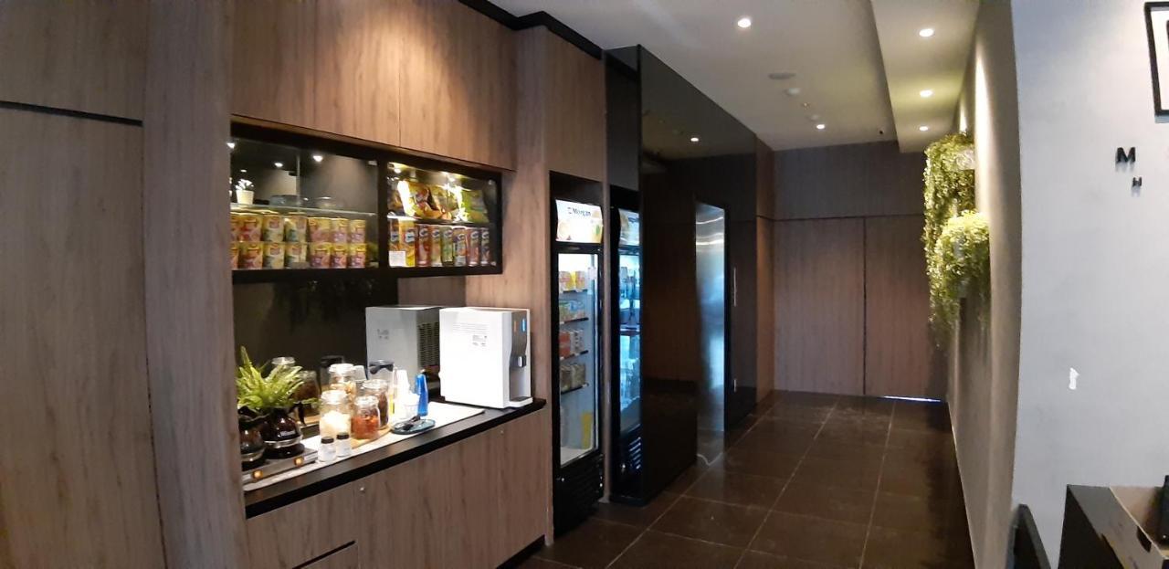 ג'והור בהרו Miico Hotel @ Mount Austin מראה חיצוני תמונה