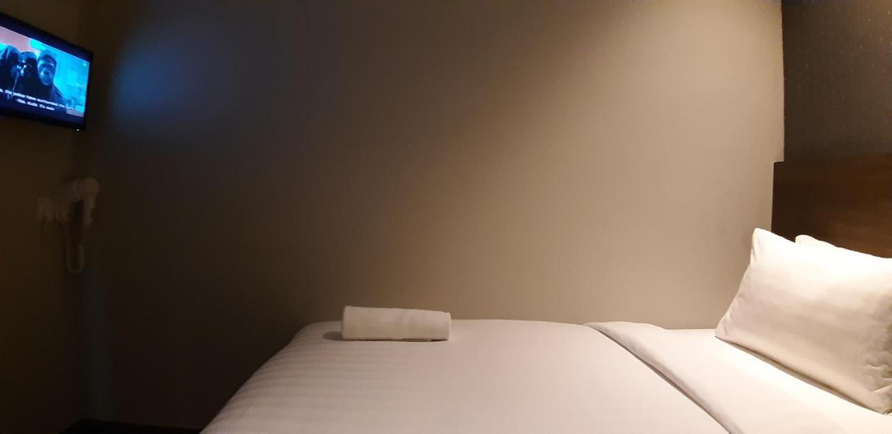ג'והור בהרו Miico Hotel @ Mount Austin מראה חיצוני תמונה