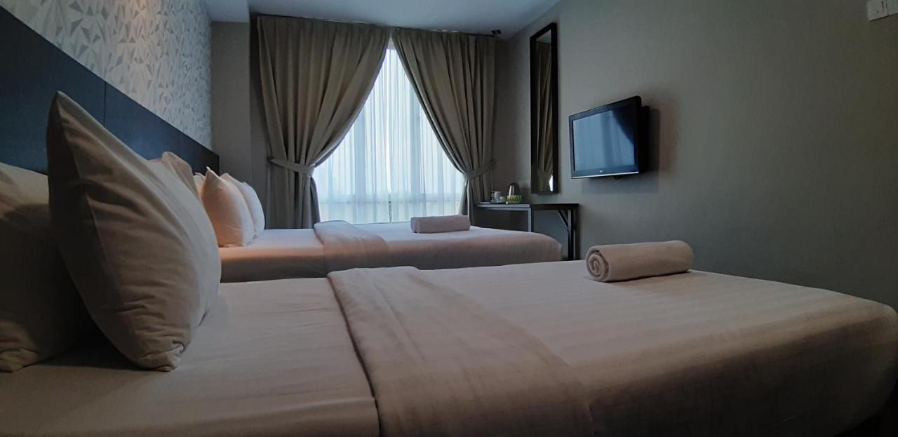ג'והור בהרו Miico Hotel @ Mount Austin מראה חיצוני תמונה